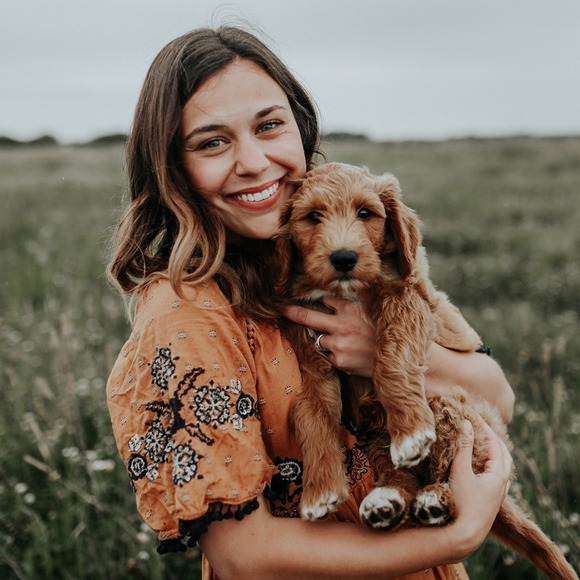 Meet your Posher, Taylor - Picture 1 of 1